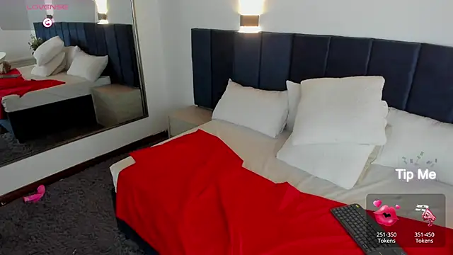 EmilySumer online show from December 22, 7:42 pm