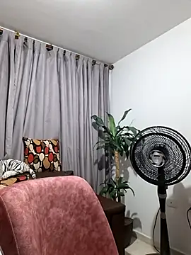 gisela27 online show from April 23, 3:52 am
