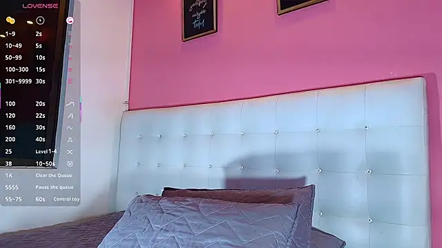 hornyhousekeeper  online show from March 4, 12:55 pm