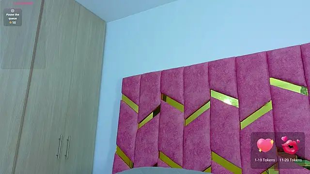 hornyhousekeeper  online show from November 24, 12:27 pm