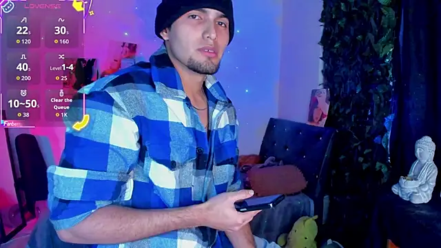 Snapshot of sweetvond_ chatting on October 17, 10:23 pm sweetvond  online show from October 17, 10:23 pm