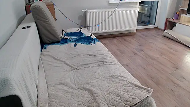 increible della online show from January 4, 10:49 am