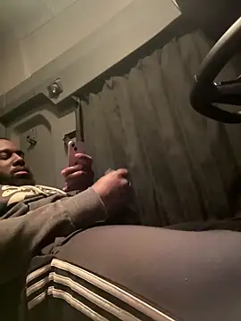 Snapshot of waakenda chatting on November 28, 12:35 am waakenda online show from November 28, 12:35 am