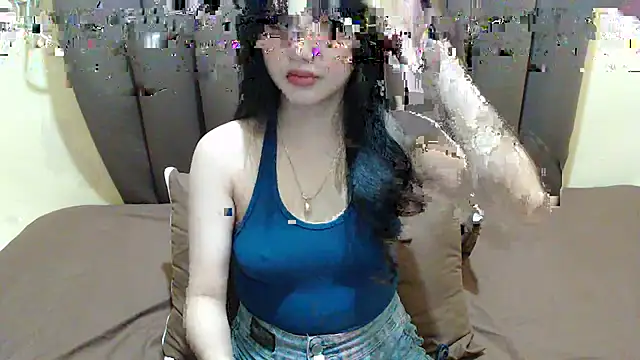 Snapshot of x_brittany_x chatting on June 26, 8:35 pm x brittany x online show from June 26, 8:35 pm