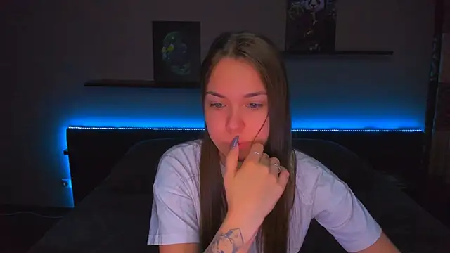 AlexaBarkley online show from March 11, 12:38 am