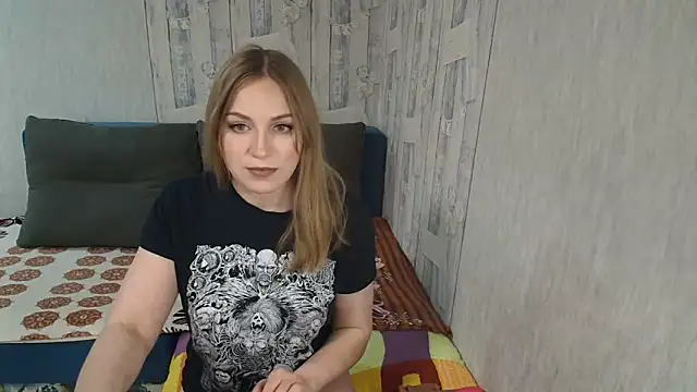 Pilly green  online show from February 5, 5:56 am