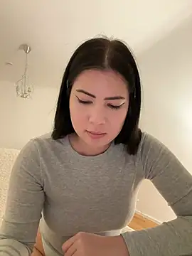 Snapshot of clairewntr chatting on January 19, 10:39 pm clairewntr online show from January 19, 10:39 pm