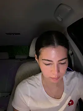 clairewntr online show from March 14, 10:04 pm