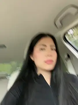 clairewntr online show from April 28, 4:56 pm