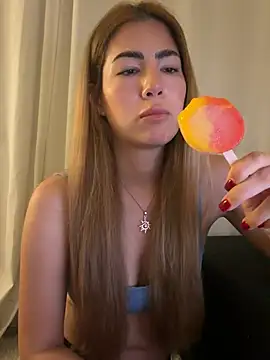 clairewntr online show from July 31, 8:08 pm