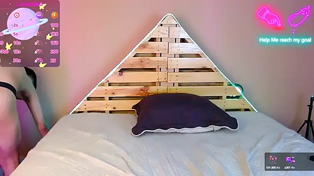 sexxgods online show from February 12, 11:20 pm