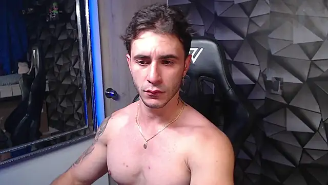 Latino stud4u online show from March 2, 1:04 am