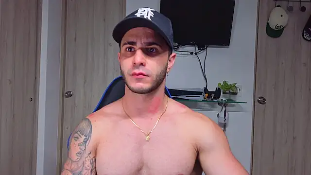 Latino stud4u online show from July 15, 10:59 pm
