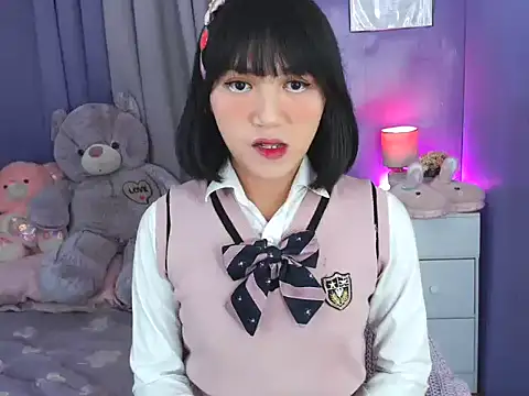 Snapshot of urlovelyfreya chatting on November 29, 7:17 pm urlovelyfreya online show from November 29, 7:17 pm