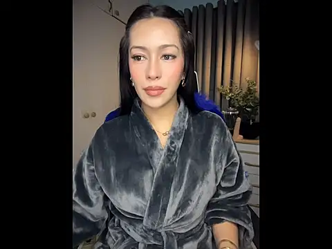 Snapshot of Jasmine_Elcock chatting on May 8, 5:40 pm Jasmine Elcock online show from May 8, 5:40 pm