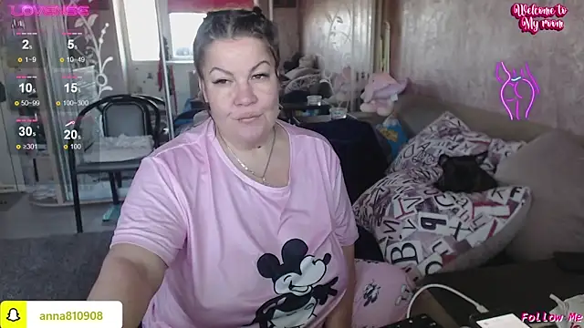 Snapshot of femme_fatale1 chatting on October 30, 9:11 am femme fatale1 online show from October 30, 9:11 am