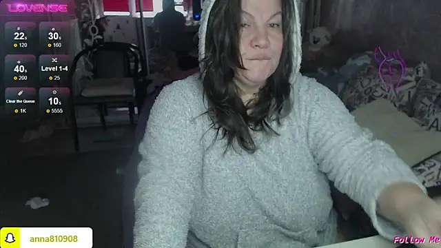 Snapshot of femme_fatale1 chatting on December 14, 8:41 am femme fatale1 online show from December 14, 8:41 am