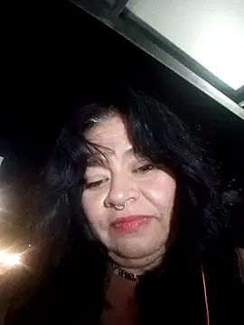 Snapshot of karlablue_ chatting on December 18, 3:15 am karlablue online show from December 18, 3:15 am