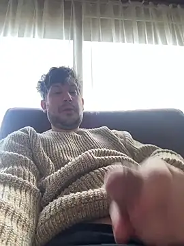 Snapshot of Taxidriver1988 chatting on February 8, 10:29 am Taxidriver1988 online show from February 8, 10:29 am