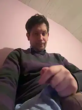 Snapshot of Taxidriver1988 chatting on February 21, 12:17 pm Taxidriver1988 online show from February 21, 12:17 pm