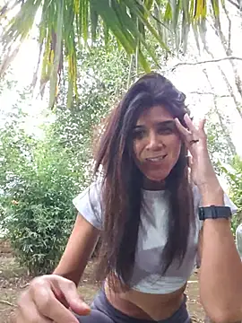 Snapshot of Yuky_ta chatting on July 9, 9:19 pm Yuky ta online show from July 9, 9:19 pm