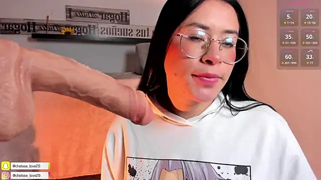 Snapshot of chelsea_morrison1 chatting on October 10, 2:16 pm chelsea morrison1 online show from October 10, 2:16 pm