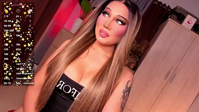 Icon1c LiLy online show from April 26, 7:11 pm