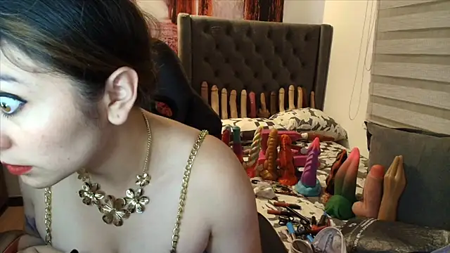 sofia23dirty online show from April 29, 10:27 pm