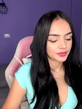 Snapshot of anniehart chatting on November 4, 1:27 am anniehart online show from November 4, 1:27 am