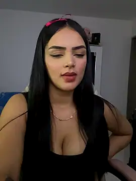 Snapshot of anniehart chatting on November 9, 2:21 am anniehart online show from November 9, 2:21 am