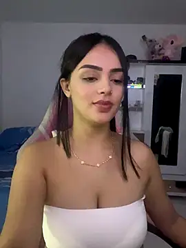 Snapshot of anniehart chatting on November 14, 2:10 am anniehart online show from November 14, 2:10 am