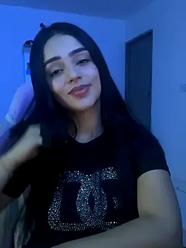 Snapshot of anniehart chatting on December 16, 1:43 am anniehart online show from December 16, 1:43 am