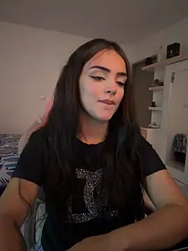 Snapshot of anniehart chatting on April 7, 1:06 am anniehart online show from April 7, 1:06 am