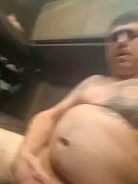 Snapshot of Gangster868 chatting on September 28, 6:19 am Gangster868 online show from September 28, 6:19 am