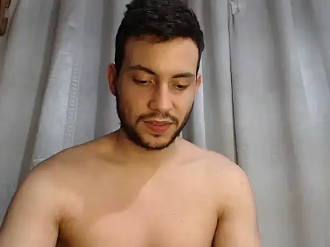 Snapshot of Armando_2002 chatting on January 21, 12:36 am Armando 2002 online show from January 21, 12:36 am