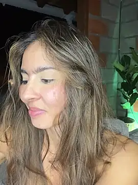 Snapshot of RouseColins chatting on February 12, 2:35 am RouseColins online show from February 12, 2:35 am