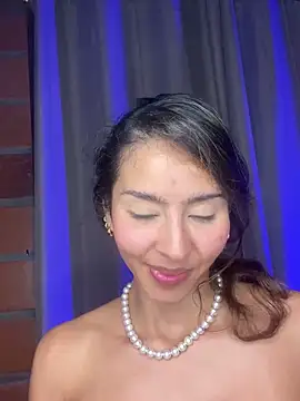 Snapshot of RouseColins chatting on March 12, 1:47 am RouseColins online show from March 12, 1:47 am