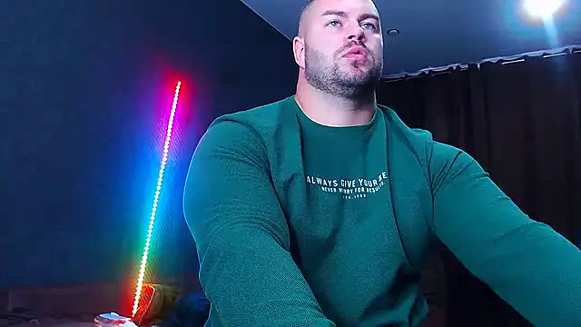 muscularjohnforuX online show from October 3, 8:55 am