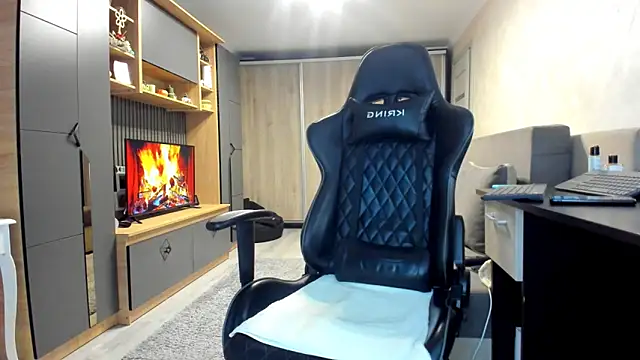 Claire95  online show from October 15, 4:56 am