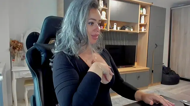 Claire95  online show from July 25, 6:44 am