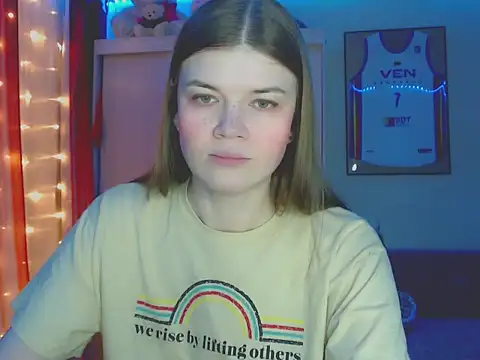 Snapshot of Klementa chatting on February 2, 6:50 pm Klementa online show from February 2, 6:50 pm