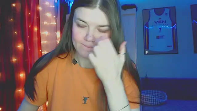 Snapshot of Klementa chatting on March 1, 6:43 pm Klementa online show from March 1, 6:43 pm