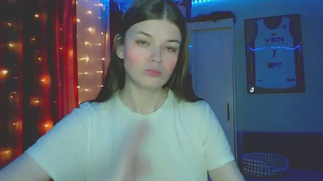 Snapshot of Klementa chatting on March 5, 6:59 pm Klementa online show from March 5, 6:59 pm