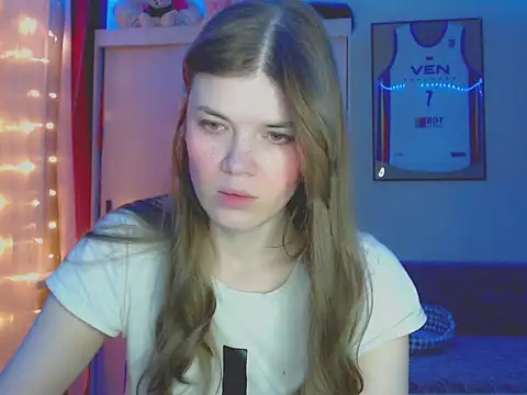 Snapshot of Klementa chatting on March 28, 7:35 pm Klementa online show from March 28, 7:35 pm