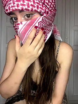Snapshot of arabiaAna chatting on September 19, 12:34 am arabiaAna online show from September 19, 12:34 am
