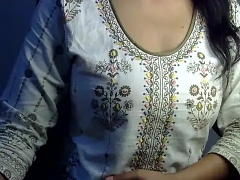 SiaraSiyA online show from May 3, 8:20 am