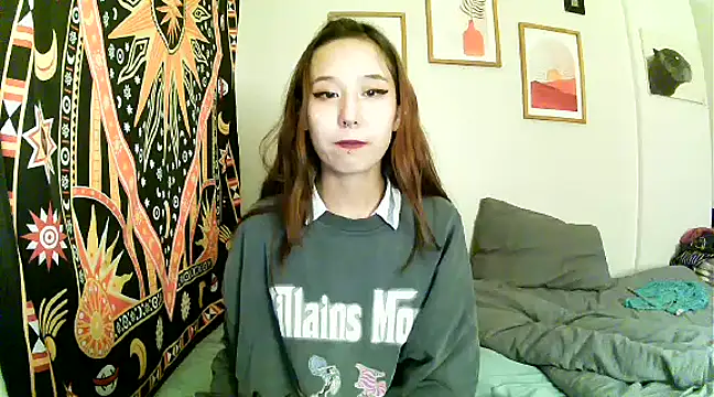 hazelseason online show from December 20, 5:57 am