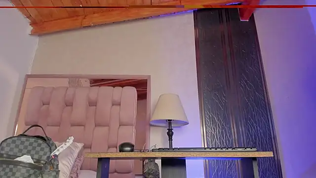 Snapshot of swt-booty chatting on June 22, 4:59 pm swt-booty online show from June 22, 4:59 pm