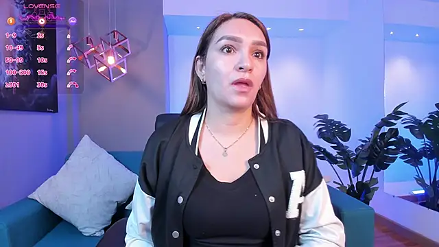 miataylorr1 online show from October 29, 11:45 am