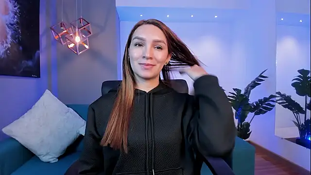 miataylorr1 online show from February 18, 11:50 am